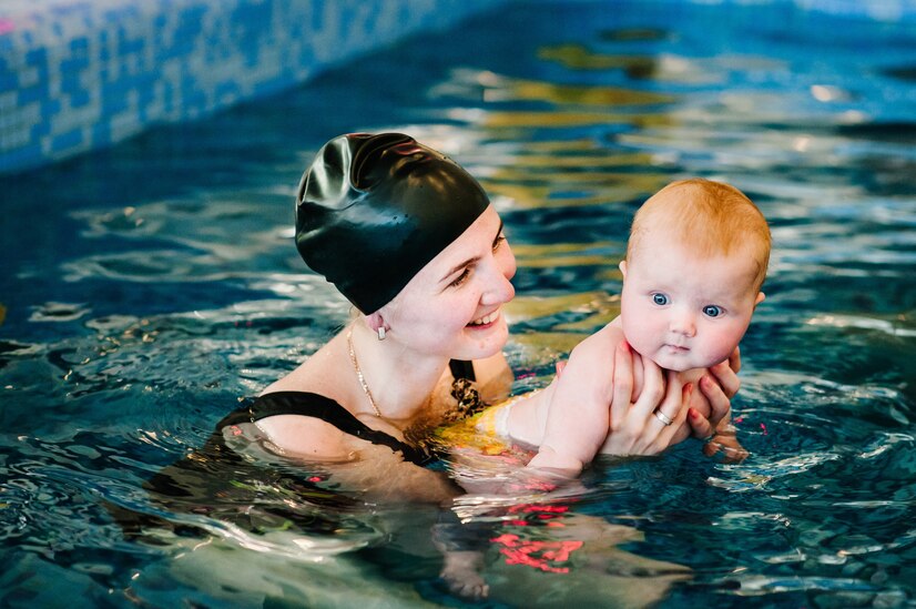 Child Swimming Class Image 2